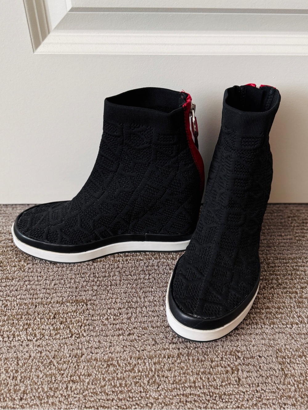 DKNY Black Knit Wedge Sneakers with Red Heel Zipper Pull - Picture 2 of 6